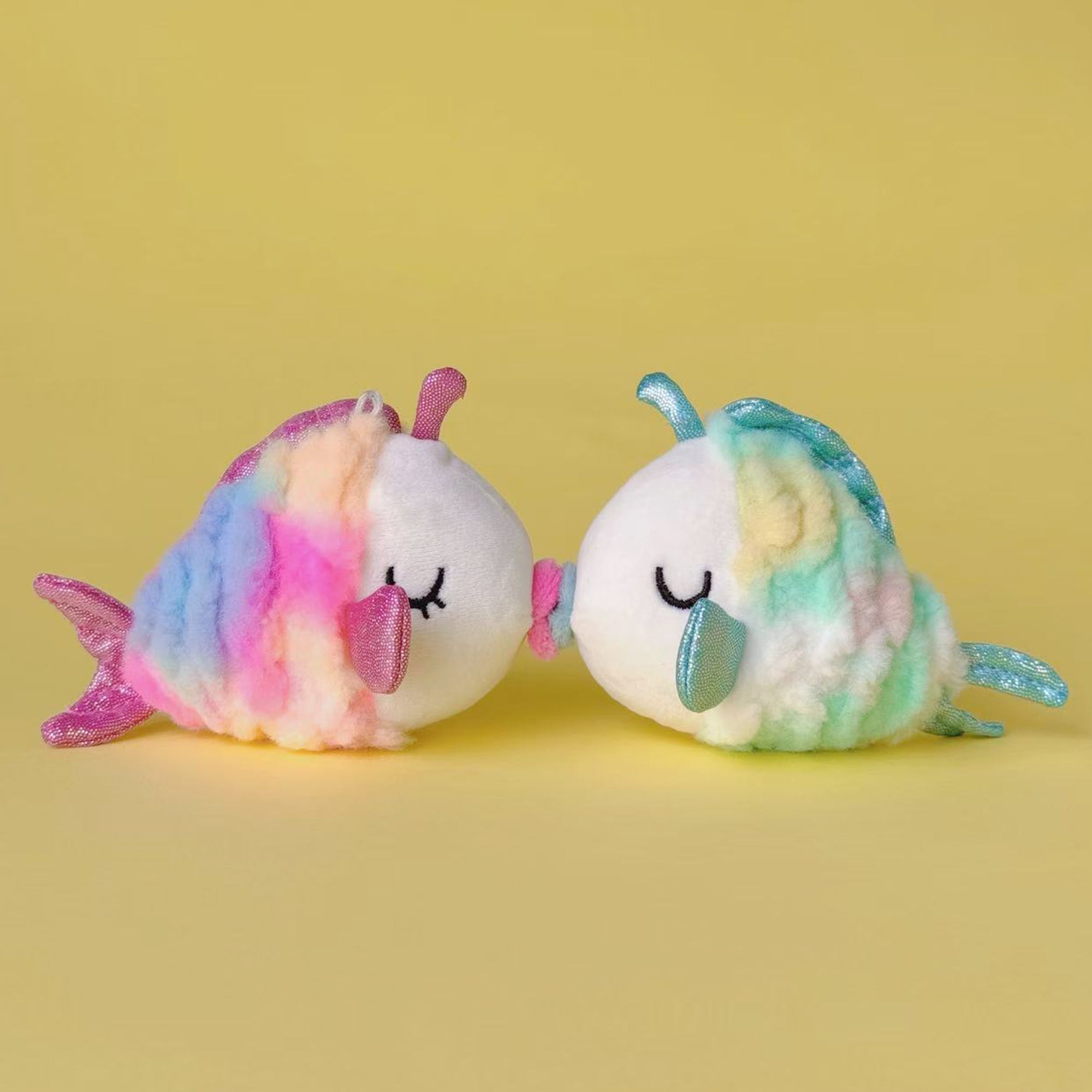 Magnetic Kissing Fish Pair-Daisy & Bubbles 4''