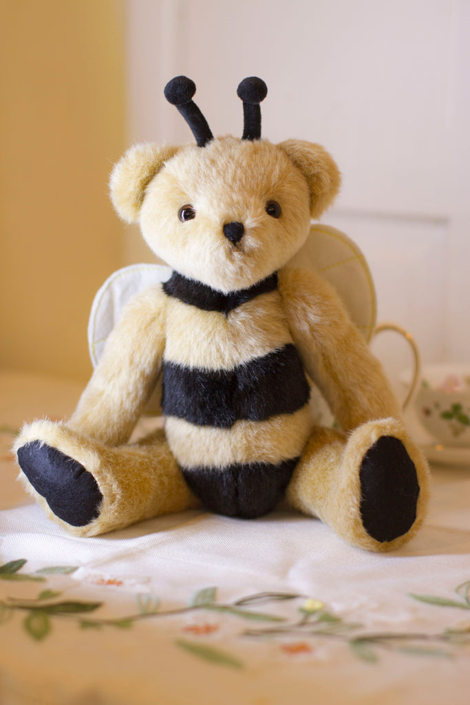 Old fashioned Bear Bee